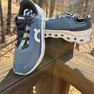 ON Women's Blue Sneakers